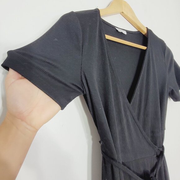๐ธ XS Ardene Charcoal Midi Wrap Dress๐ธ - Picture 4 of 9